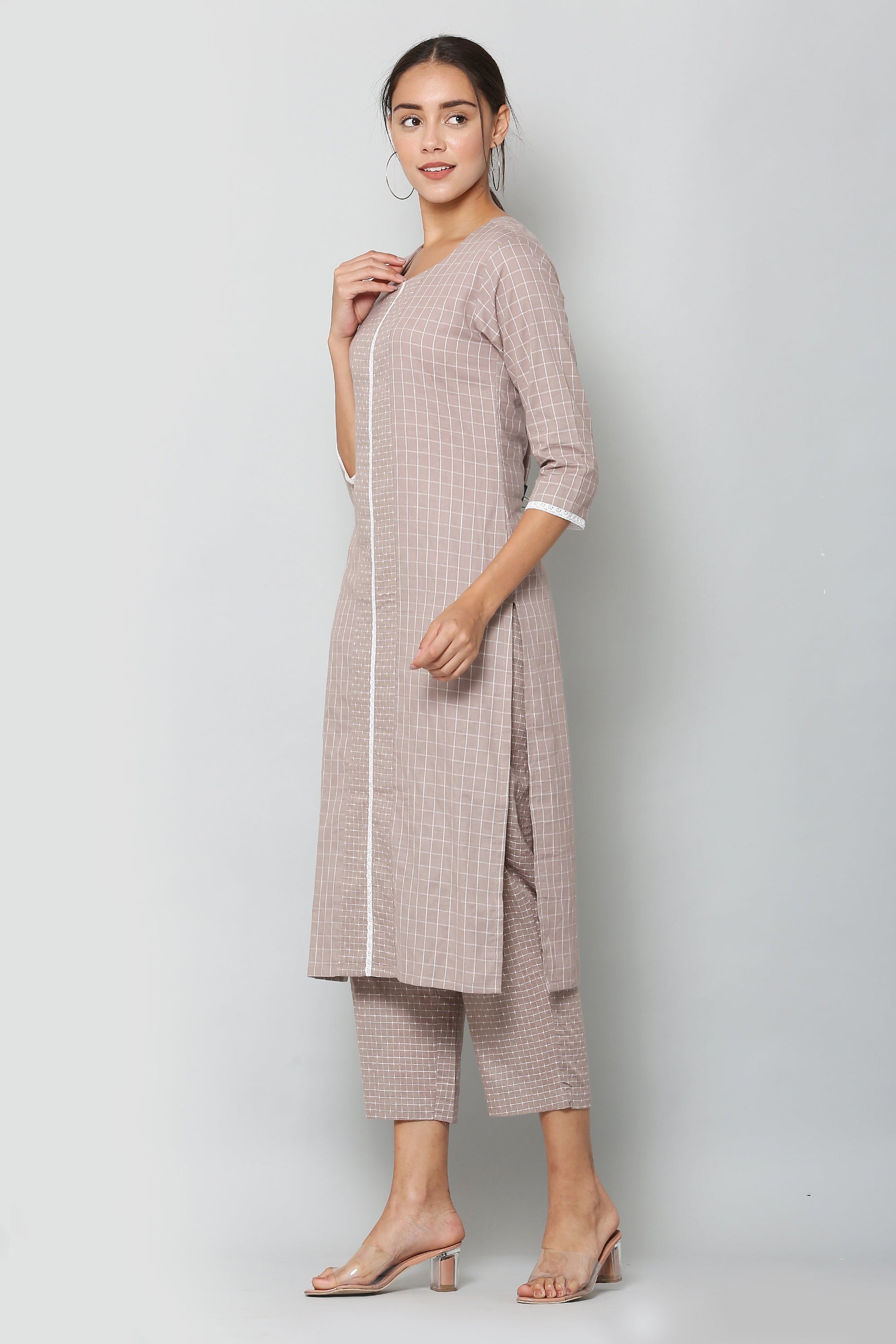 Color_Grey