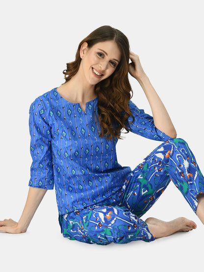 Women's Robin Blue Cotton Printed Half Sleeve V Neck Casual Night Suit