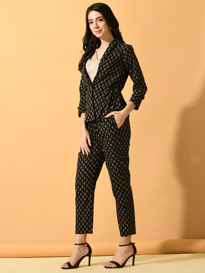 Color_Black