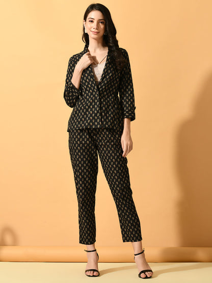 Color_Black