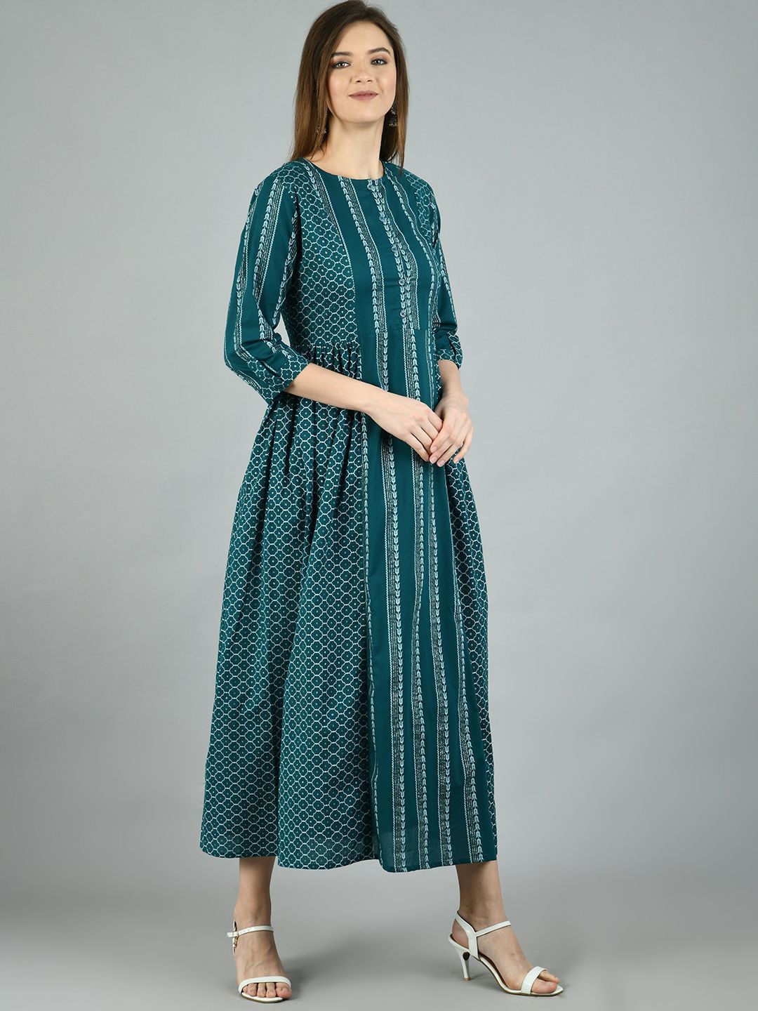 Women's Green Cotton Printed 3/4 Sleeve Round Neck Casual Dress