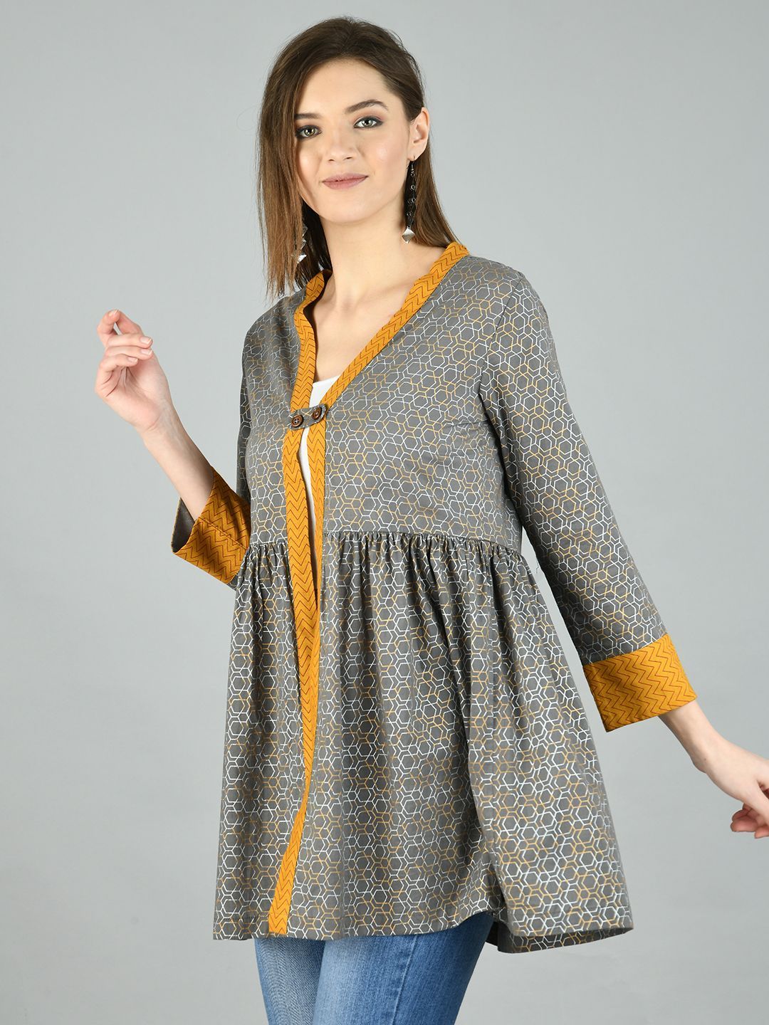 Women's Grey Cotton Printed Full Sleeve V Neck Casual Shrug