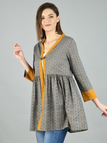 Women's Grey Cotton Printed Full Sleeve V Neck Casual Shrug