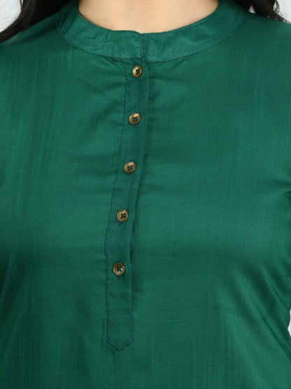 Women's Green Silk Blend Solid 3/4 Sleeve Mandarin Neck Casual Kurta Pant Dupatta Set