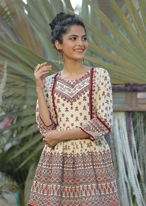 Women's Cream Cambric Floral Print A-Line Tunic With Rubber-Band