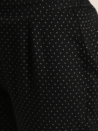 Color_BLACK