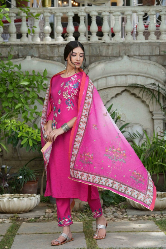 Women's Fuchsia Satin Embroidered Kurta Set