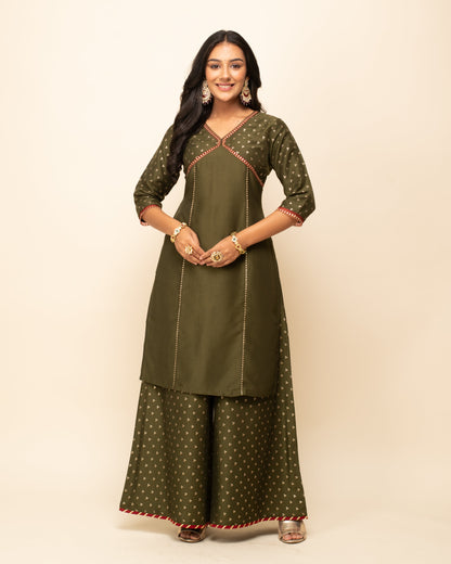 Women's Green Silk Blend Straight Kurta Palazzo Set with dupatta