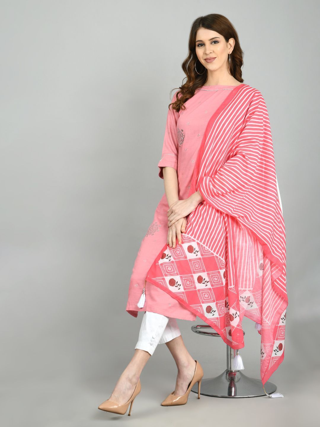 Women's Pink Cotton Printed 3/4 Sleeve Round Neck Casual Kurta Dupatta Set