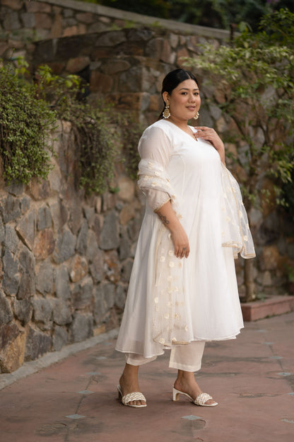 Women's Plus Size White Chanderi Anarkali With Thread Work Dupatta