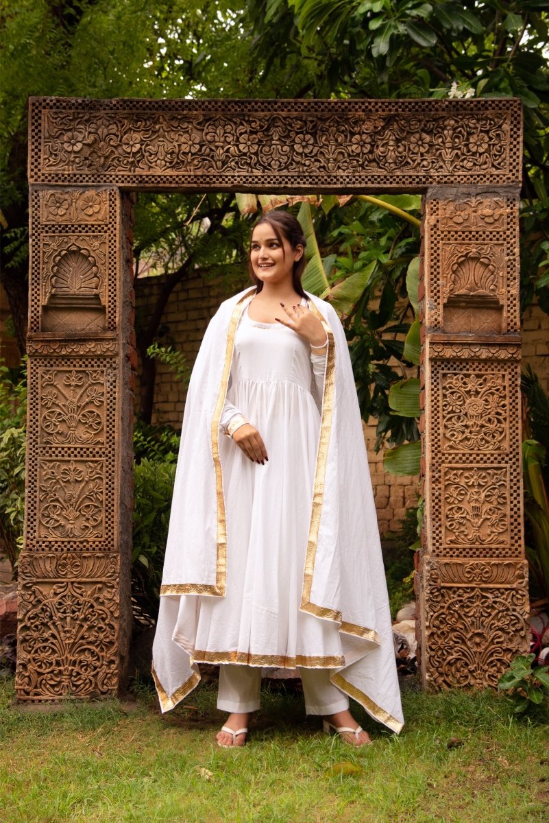 Women's Sunhari Mahira White Cotton Gota Patti Anarkali Set With Cotton Dupatta