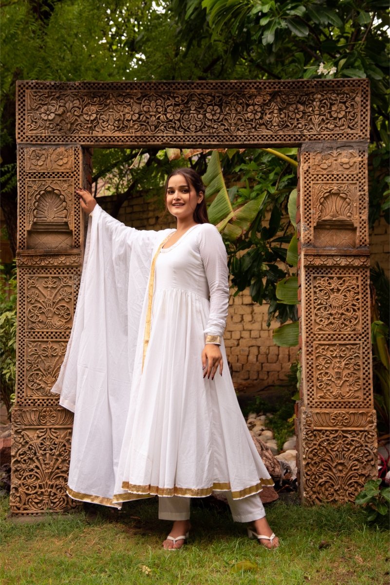 Women's Sunhari Mahira White Cotton Gota Patti Anarkali Set With Cotton Dupatta