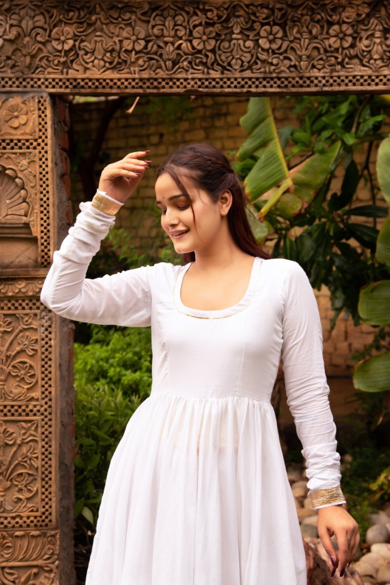 Women's Sunhari Mahira White Cotton Gota Patti Anarkali Set With Cotton Dupatta