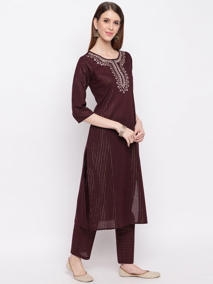 Color_Maroon