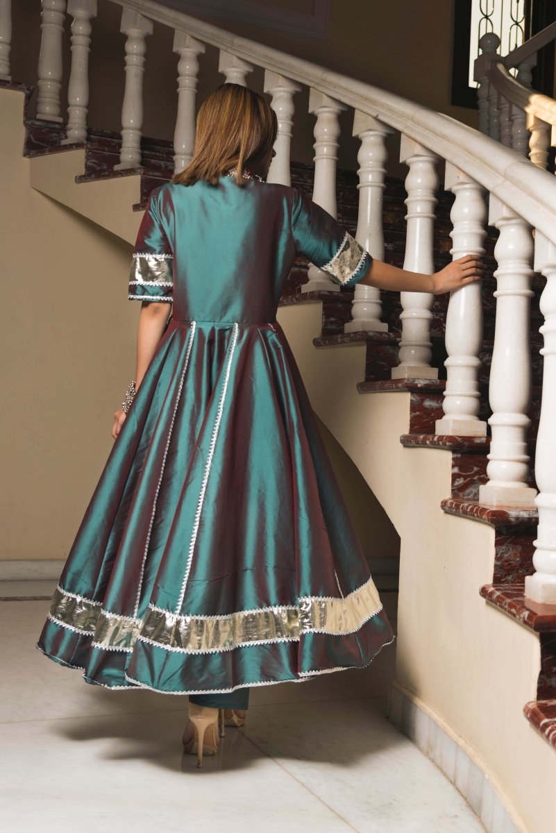 Women's Taffeta Silk Green Anarkali With Organza Dupatta Set