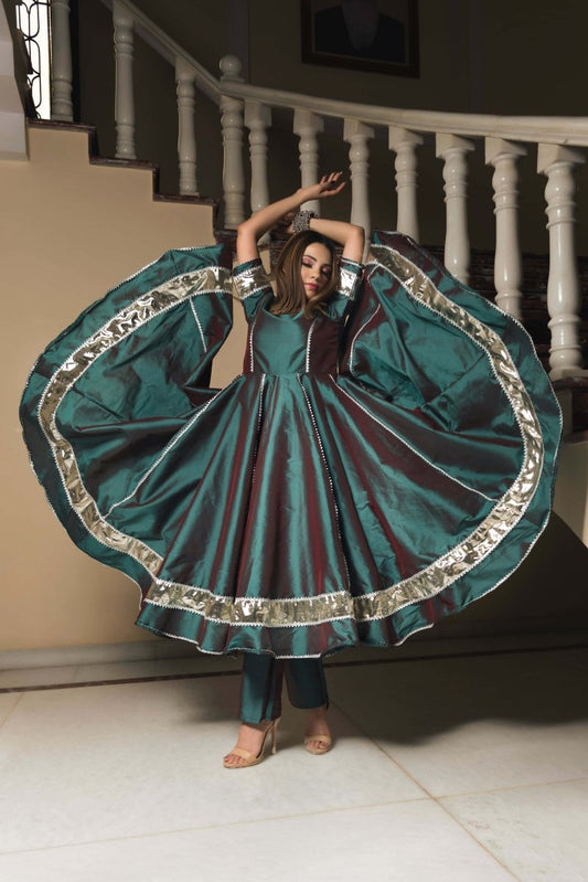 Women's Taffeta Silk Green Anarkali With Organza Dupatta Set