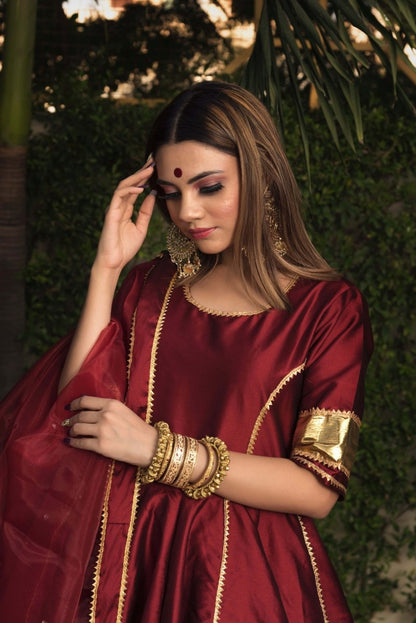 Women's Taffeta Silk Maroon Anarkali With Organza Dupatta Set