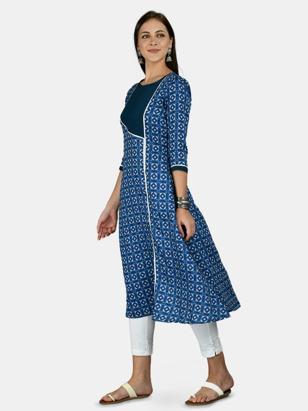 Women's Blue Cotton Printed 3/4 Sleeve Round Neck Casual kurta