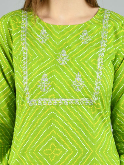 Women's Green Cotton Printed 3/4 Sleeve Round Neck Casual Dress
