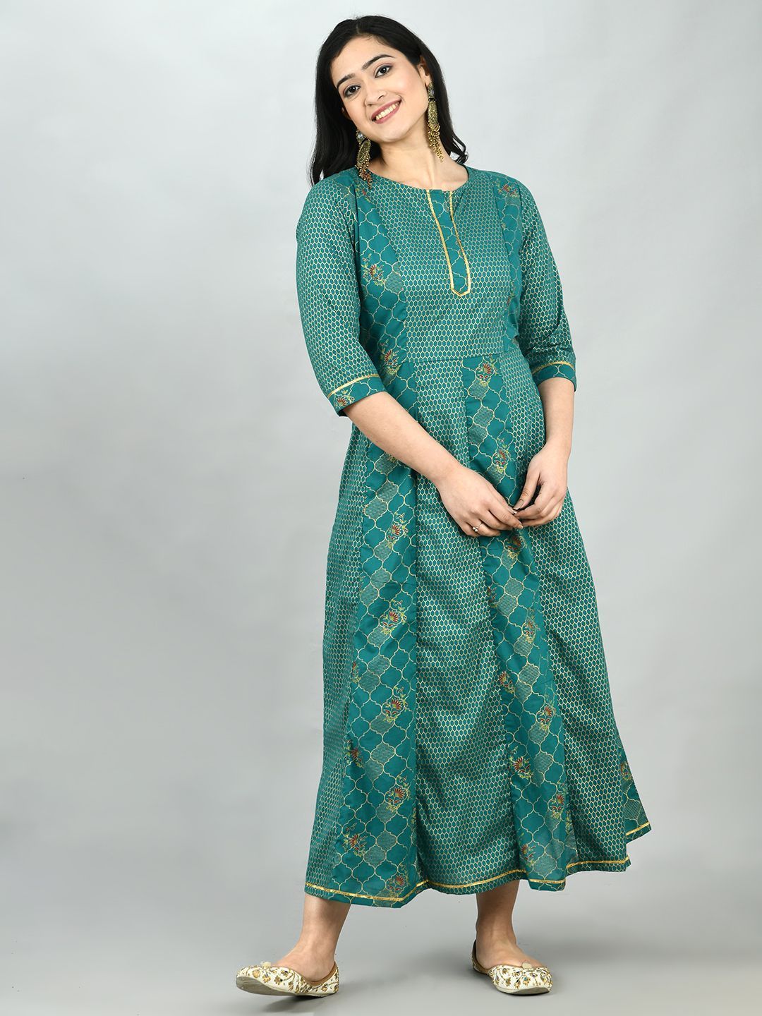 Women's Green Cotton Printed 3/4 Sleeve Round Neck Casual Dress