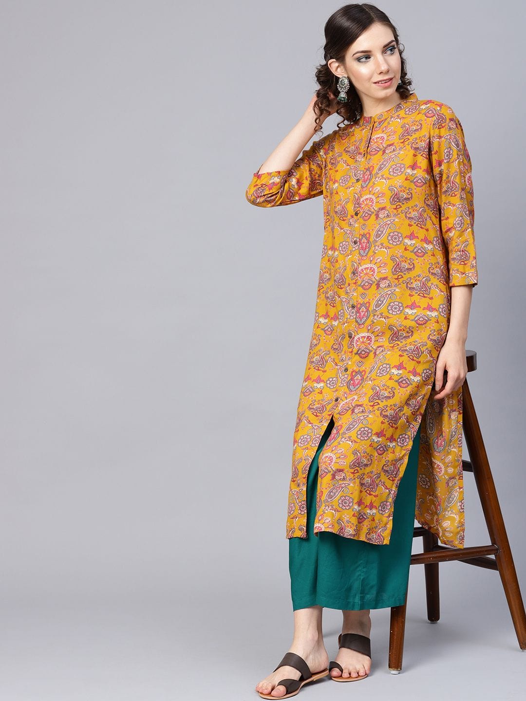 Women's Mustard Brown & Green Printed Straight Kurta