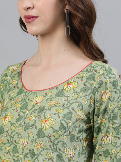 Women's Green Floral Printed Layered Maxi With Lace details