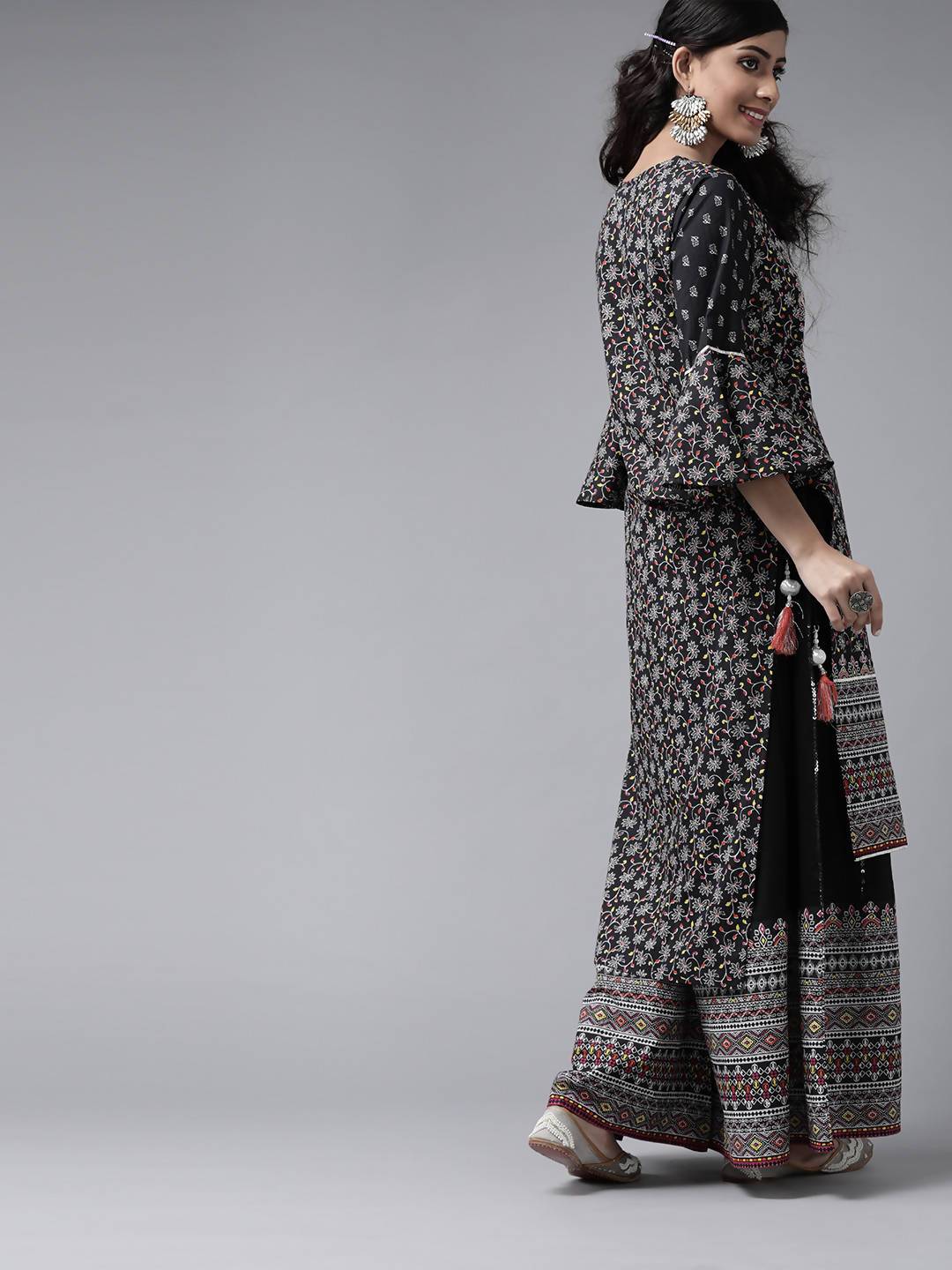 Women's Black Cambric Floral Print High-Low Kurta Palazzo Set With Mask