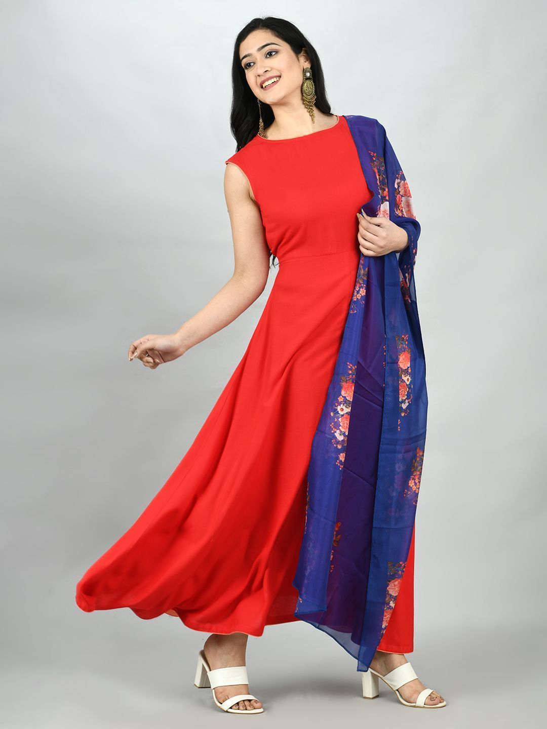 Women's Red Cotton Solid Sleeveless Round Neck Casual Kurta Dupatta Set