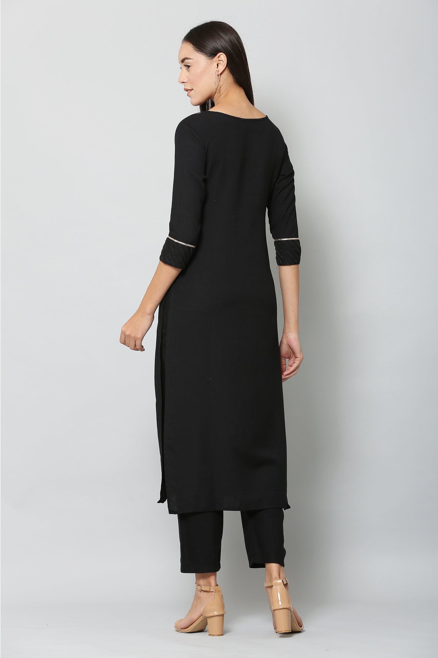 Color_Black
